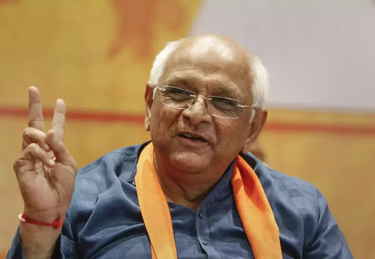 CM shows Dholera SIR progress in National Industrial Corridor Meeting